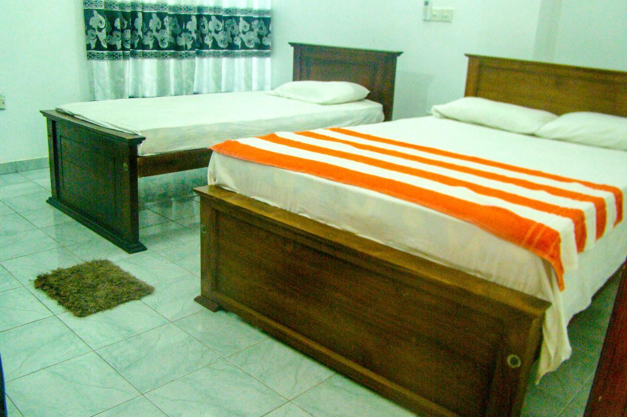 Old Mahawasala Hotel Bambaragaleyaya Bagian luar foto